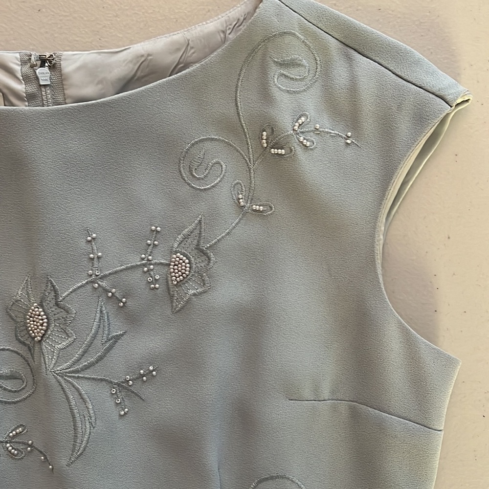 Talbots Sheath Dress sleeveless bluish gray flower pearl embellishments size 6